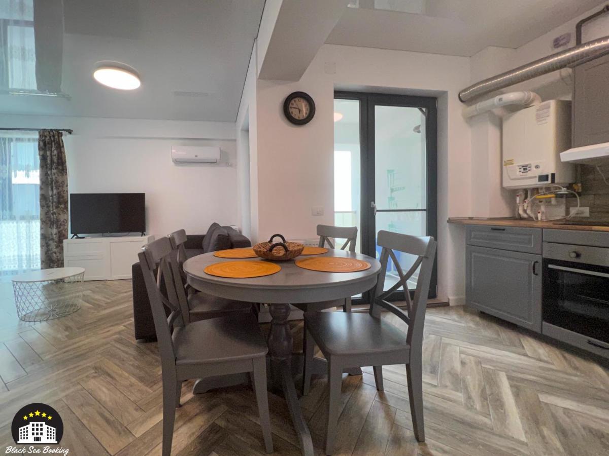 92 Rev Năvodari Exterior foto